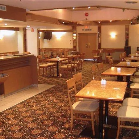 Quality Inn Airport 3*, Richmond